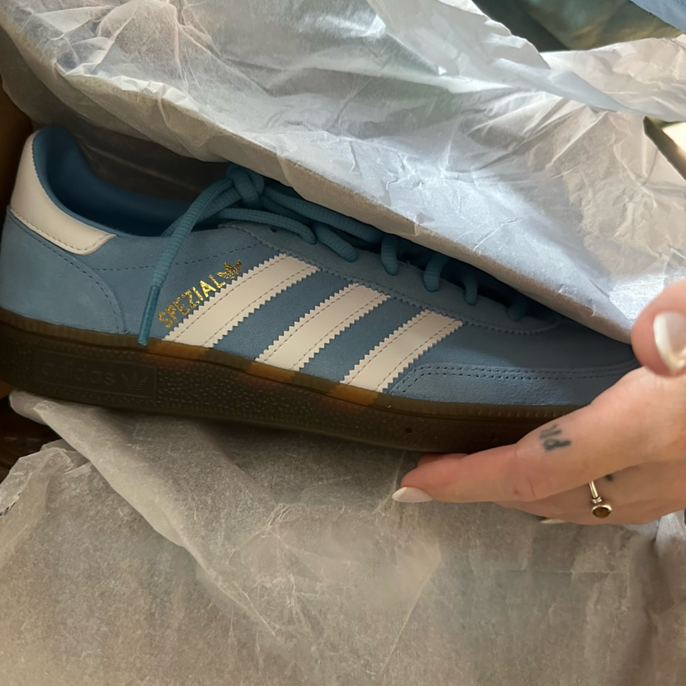 Adidas spezial